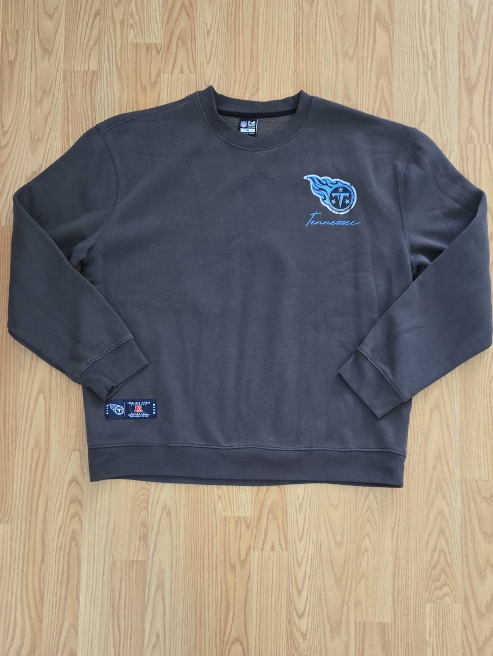 Men's Tennessee Titans Crewneck Sweatshirt - Charcoal with Blue Logo